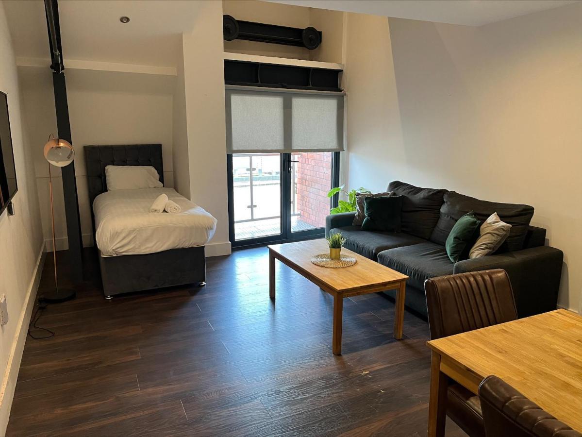 Central Aparthotel By Ustay Liverpool Exterior photo